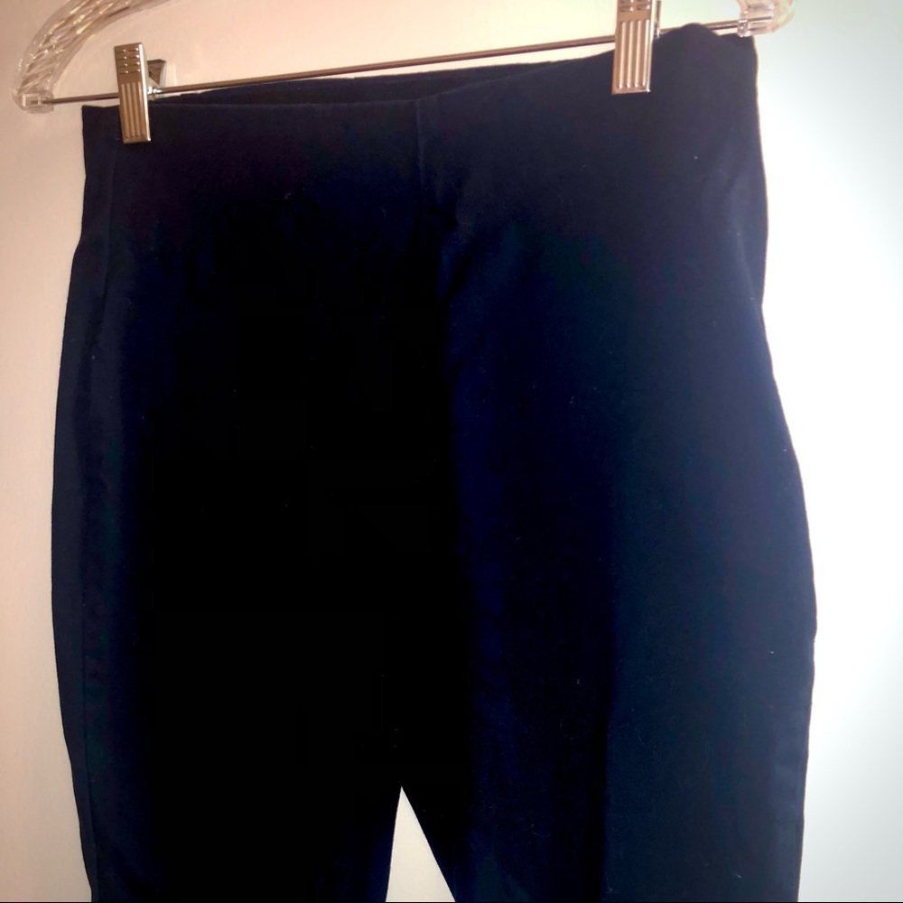 Old Navy• Navy Blue Pants• Elastic Waist• Womens 8